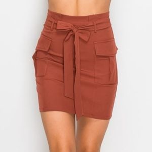 URBAN STYLE CARGO BELTED SKIRT